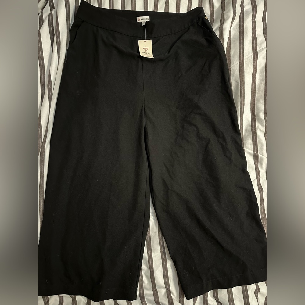 Guess NWT Wide leg ankle length pants